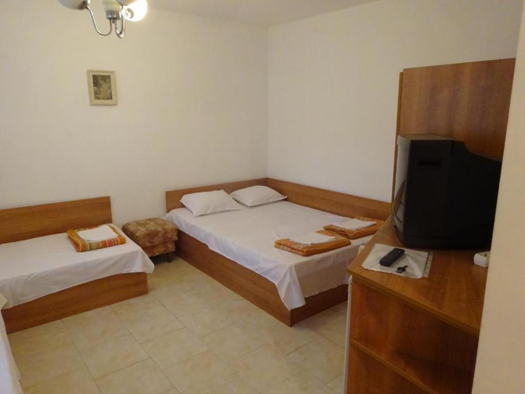 Hotel Hrisi Chernomorets Exterior foto